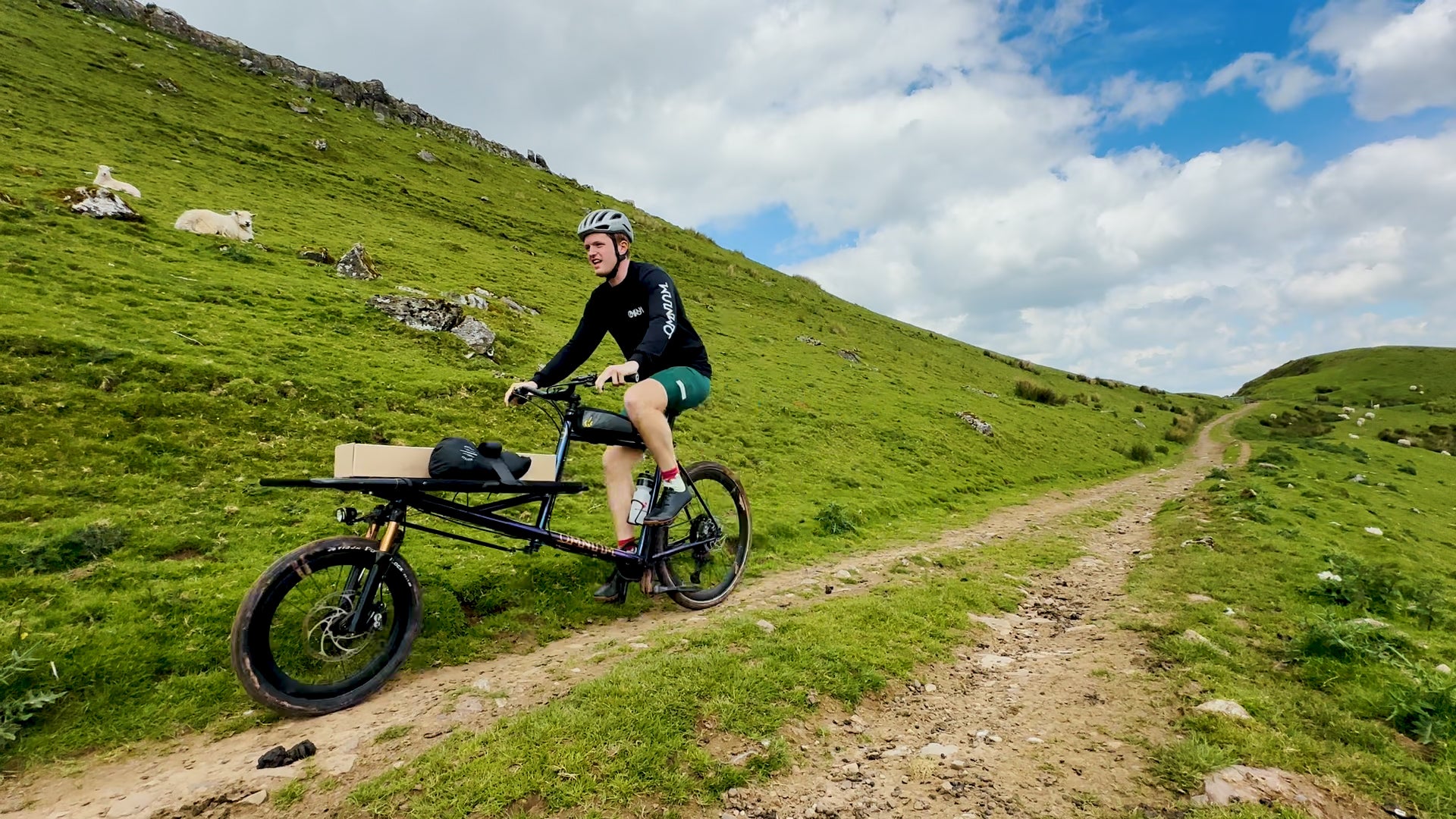 ULTRA DISTANCE BIKE PLANTING OMNIUM CARGO